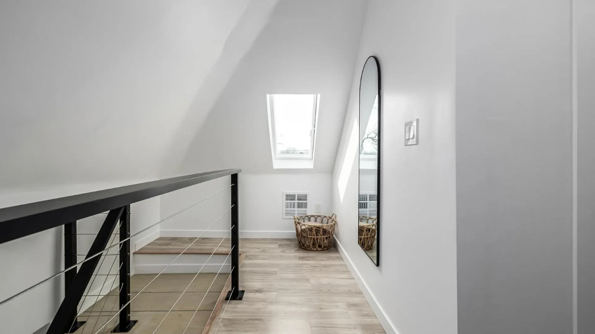 Great Remodeled Denver Bungalow 0*,