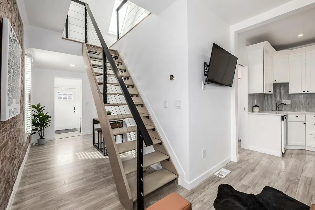 Great Remodeled Denver Bungalow 0*,