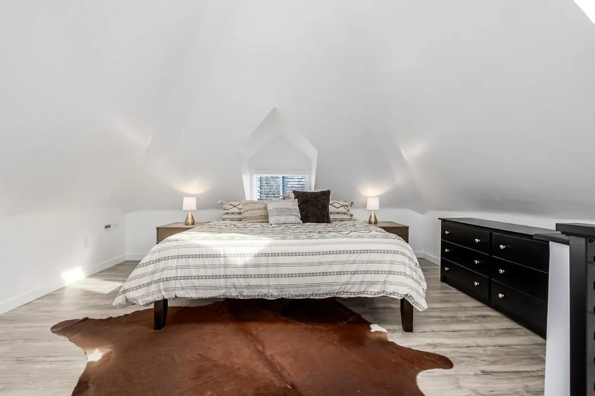 Villa Great Remodeled Denver Bungalow